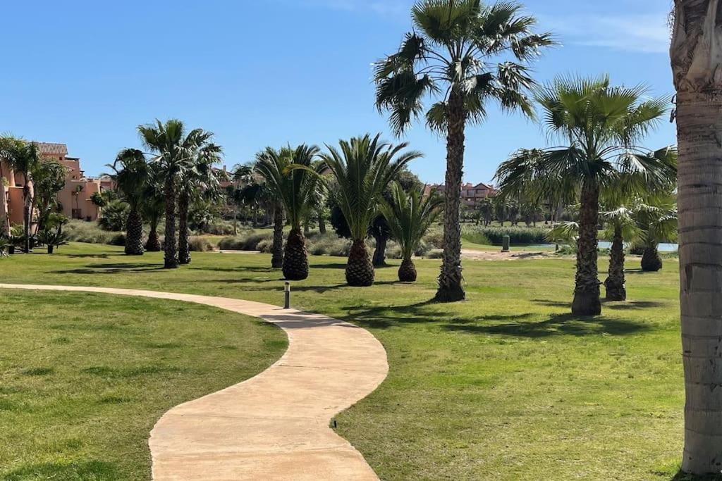 Mar Menor Golf Resort, Luxury Sleeps 6, Lake Views Мурсия Екстериор снимка